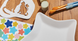 Un atelier céramique pendant les vacances